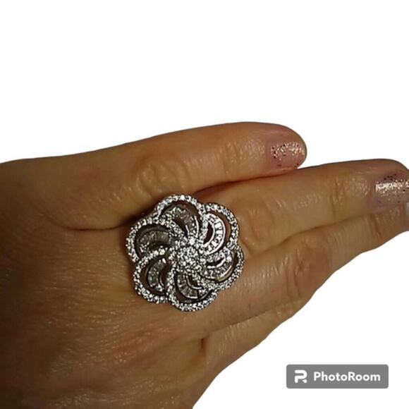 SIZE 7 LARGE FLOWER CAMELIA Ring 925 Silver Stamped Simulated Diamonds Cocktail - Picture 8 of 14